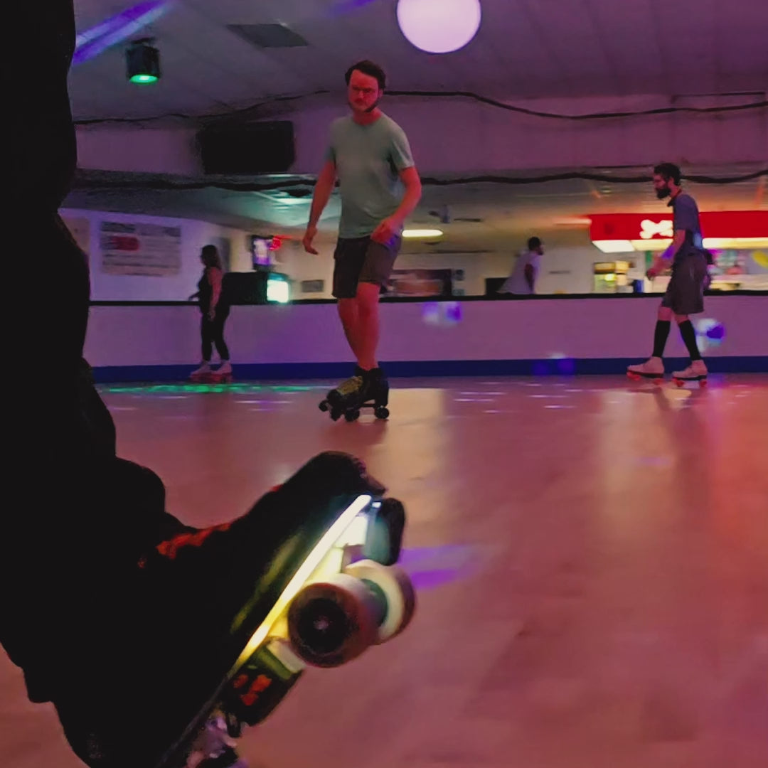 Video of neogleamz SK8Lytz SOULZ Roller Skate Lights